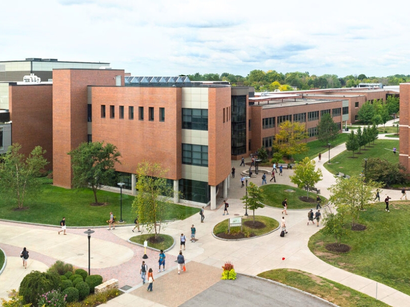 Các trường đại học Mỹ dẫn đầu về công nghệ và nghiên cứu